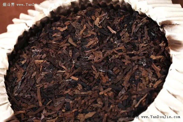 烟斗丝点评80年代白盒寿百年烟斗丝balkansobranie smokingmixture
