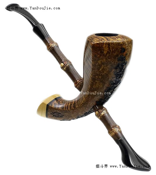 Smooth Speared Fish with Bamboo and Boxwood烟斗图