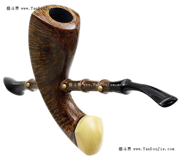 Smooth Speared Fish with Bamboo and Boxwood烟斗图