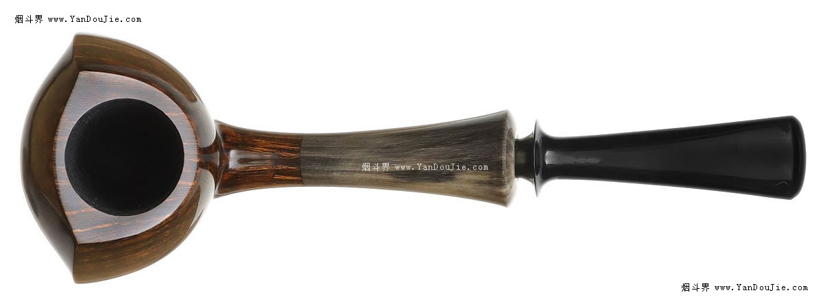 Smooth Shield with Horn烟斗图