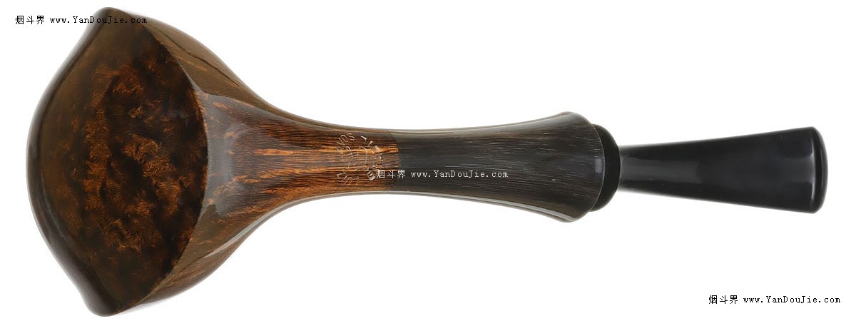 Smooth Shield with Horn烟斗图