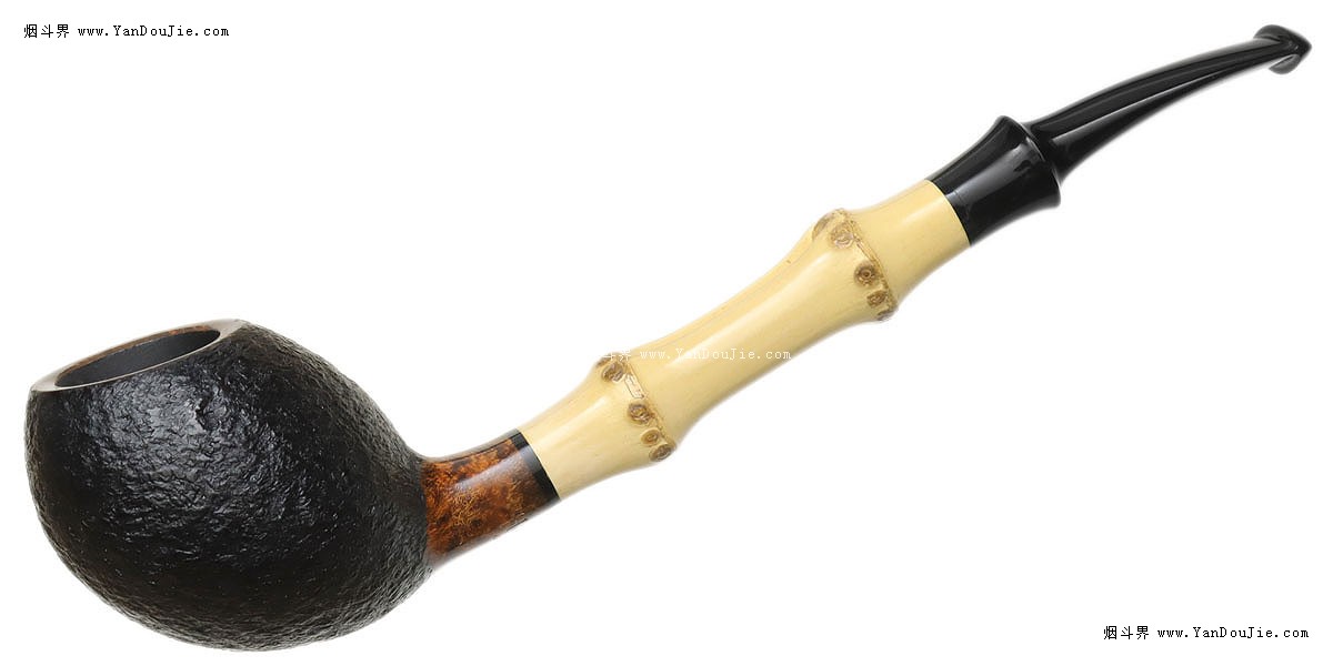 Rusticated Nut with Bamboo烟斗图